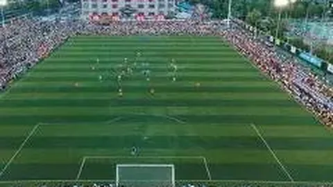 《惊悚幕后！热刺铁卫乌多基遭枪口逼问，电讯报揭秘惊心动魄一幕》