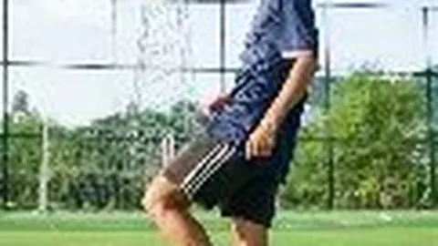 《曼联今夏大刀阔斧，一口气裁减11将，周薪缩减超208万英镑，揭秘省钱新策略！》