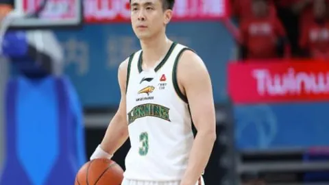 中国队羽毛球亚团赛逆风翻盘，3-2击败日本队晋级决赛