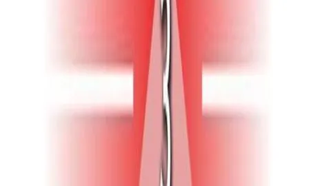 国足对日之战因观众骚动中断，澎湃新闻实时报道